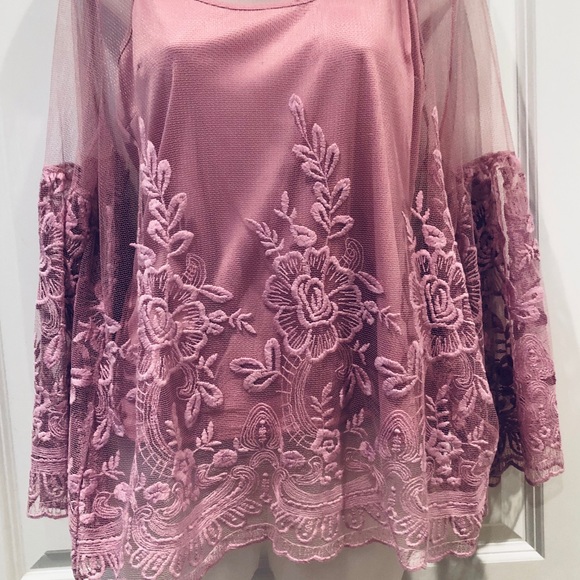 Marc Bouwer Bell Sleeve Embroidery Sheer Top - Picture 9 of 10